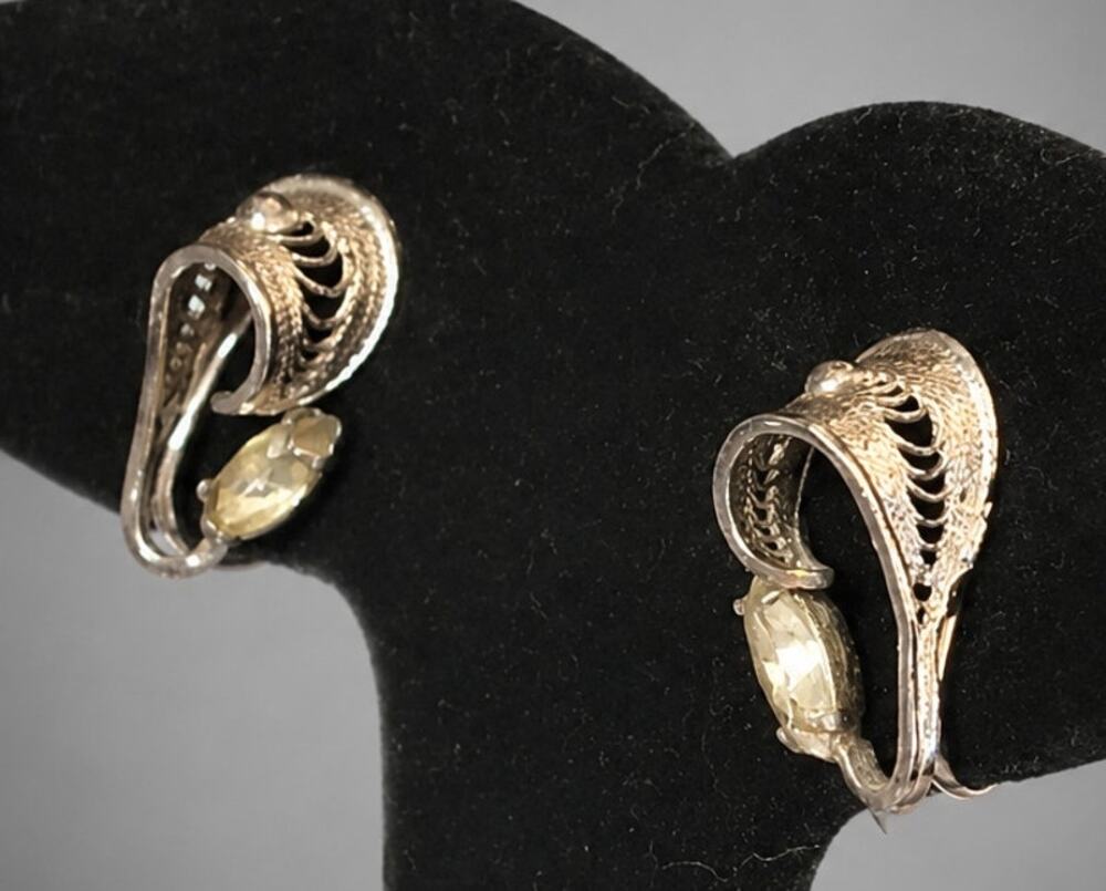 Vintage Sterling Silver Filigree Mid-century Glass Screw Back Earrings sb-41